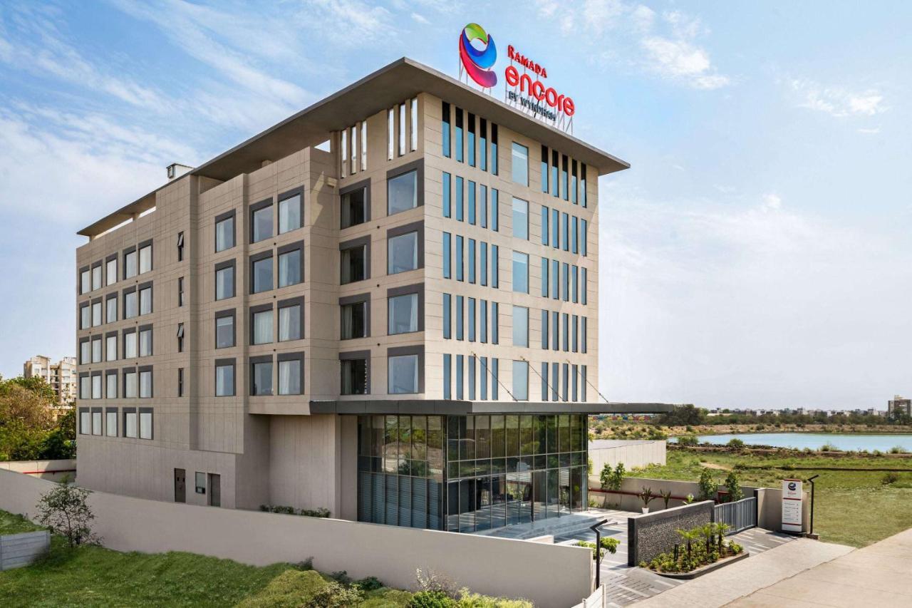 Ramada Encore By Wyndham Indore Nipania المظهر الخارجي الصورة